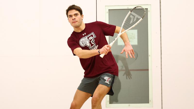 Squash Earns Break up of Residence Matches on Saturday