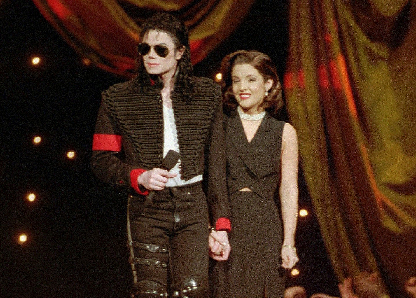 Lisa Marie Presley, Michael Jackson and the MTV VMA Awards kiss