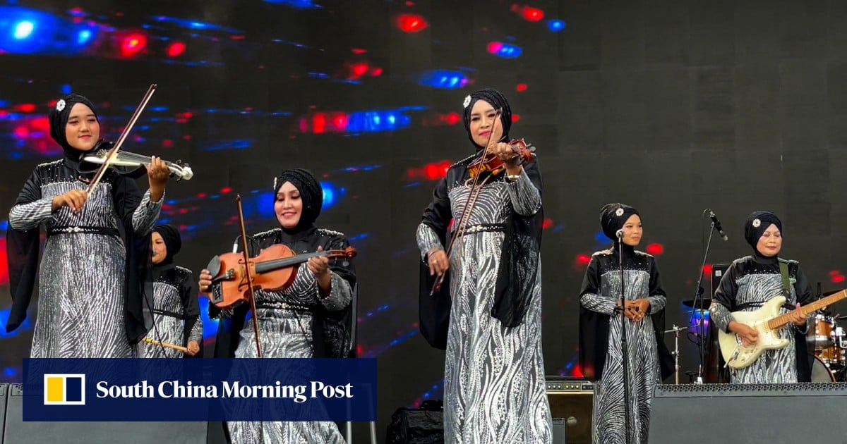 Hijabi ‘indie moms’ embraced by younger Indonesian music followers