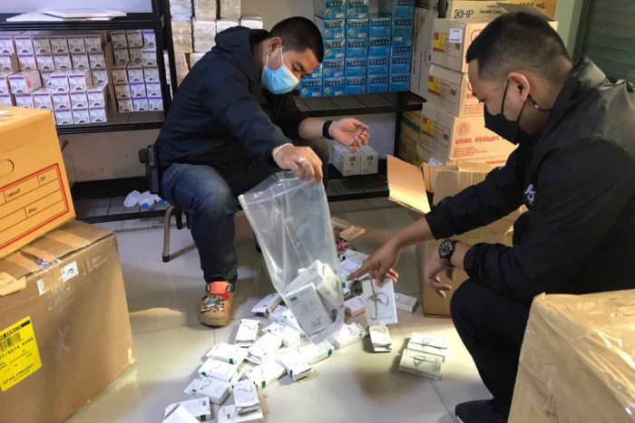 Magnificence clinic for foreigners, illicit silicone implant manufacturing facility raided