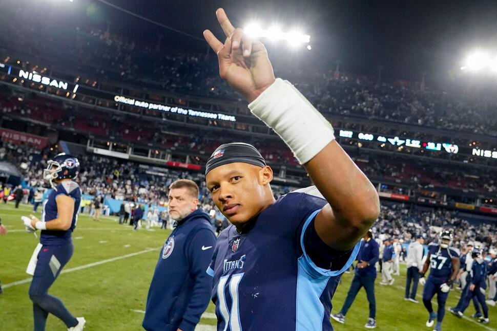 Titans Beginning Dobbs at QB Vs Jags