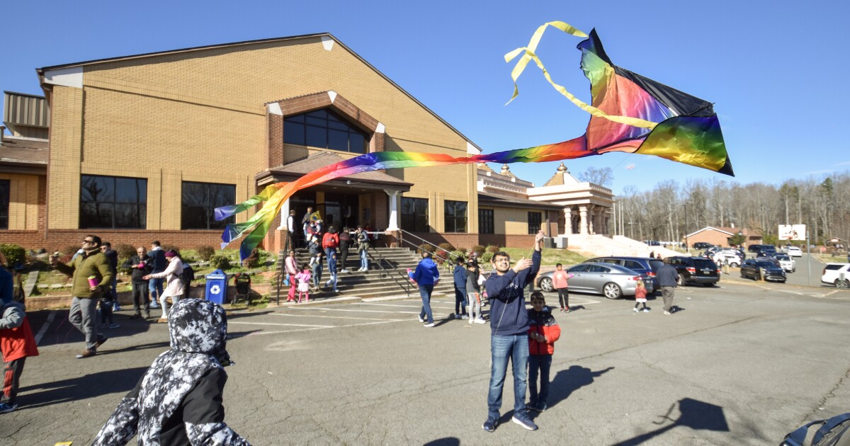 Hindu kite pageant takes flight in Charlotte, beckoning spring | WFAE 90.7