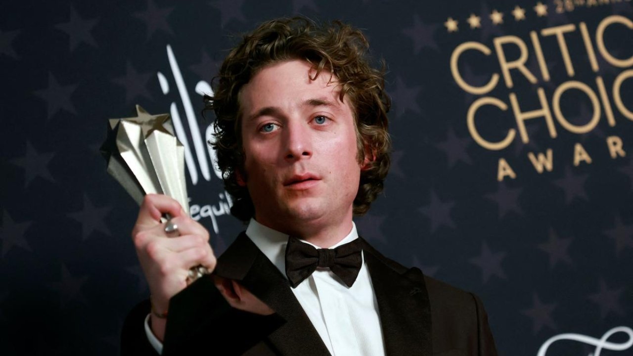 CCA 2023: Jeremy Allen White baggage Greatest Actor in Comedy Sequence