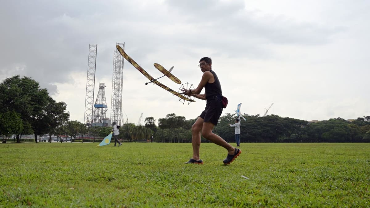 Kite-flyers in Singapore battle tightening areas, lack of curiosity to maintain their ardour aloft