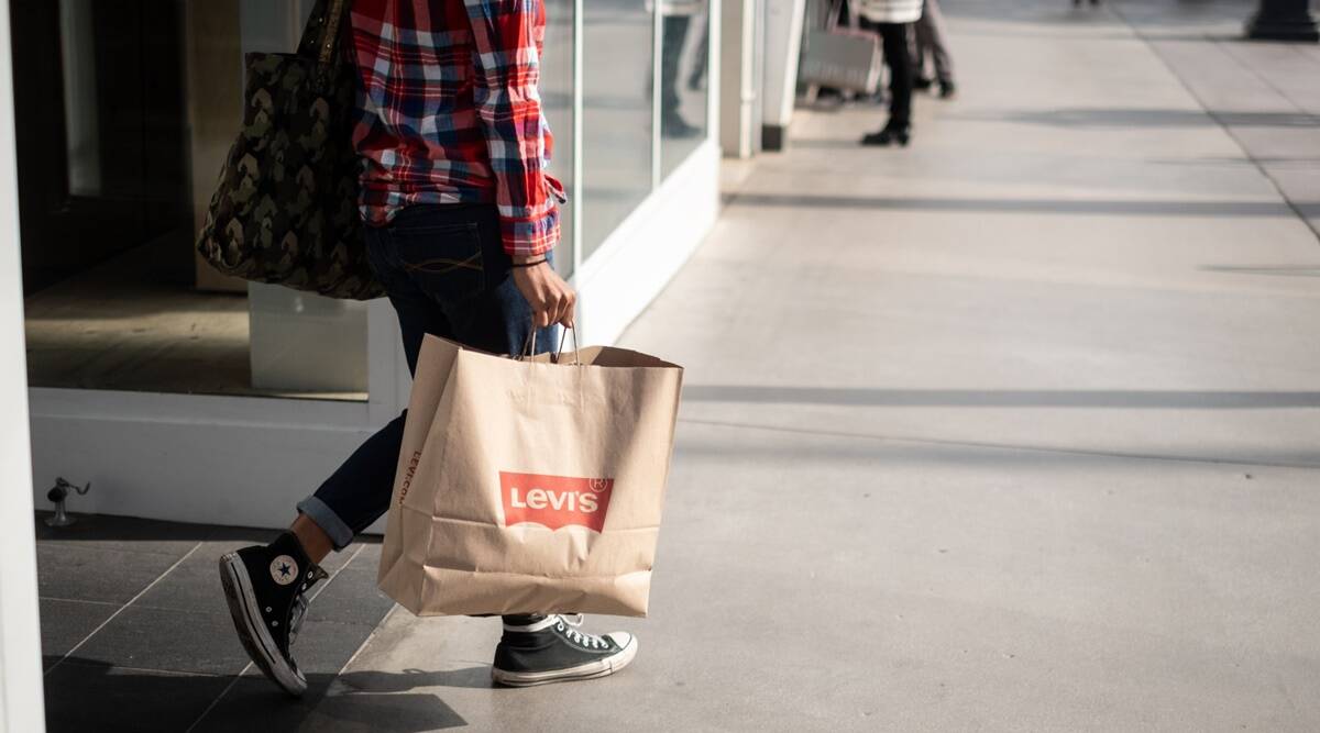 Skinny denims won’t ever die, Levi’s CEO says