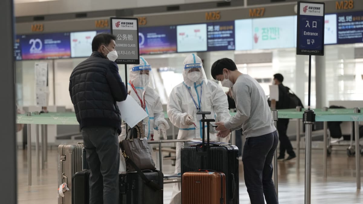 China suspends short-term visas for South Koreans over COVID-19 journey curbs